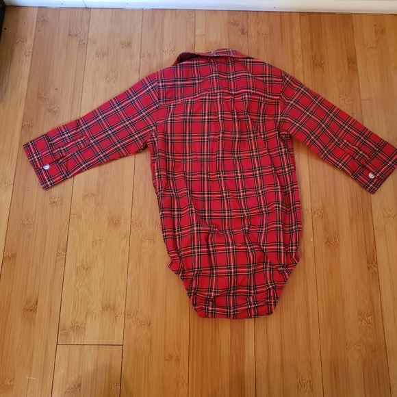 Carter's Red Plaid 12 month onesie - Picture 2 of 4